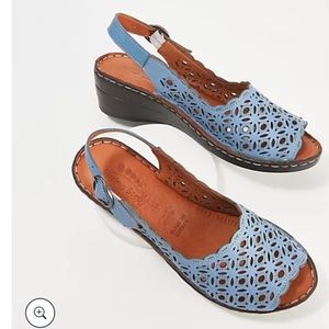 Spring step sandals, size 37